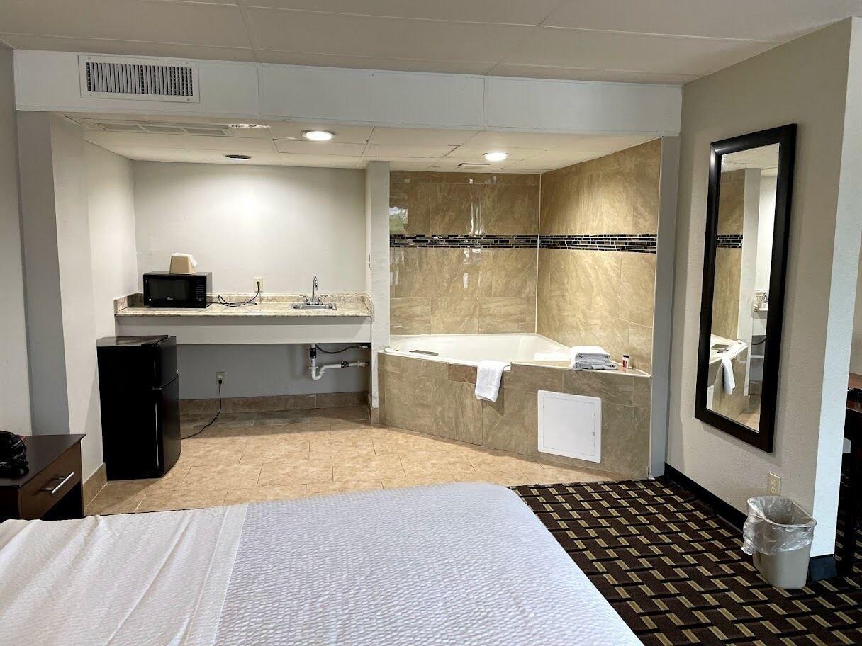 Days Inn By Wyndham Fort Wright Cincinnati Area Exterior photo