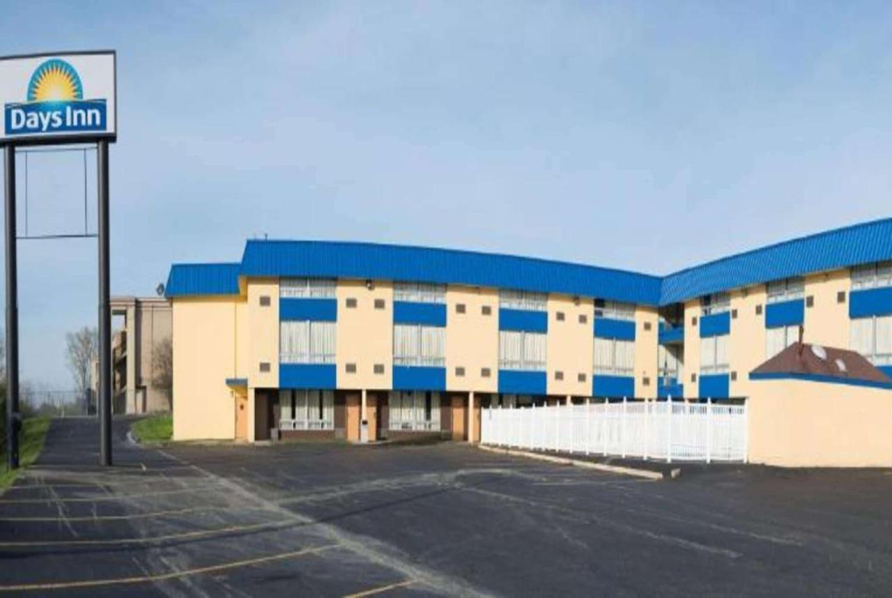 Days Inn By Wyndham Fort Wright Cincinnati Area Exterior photo