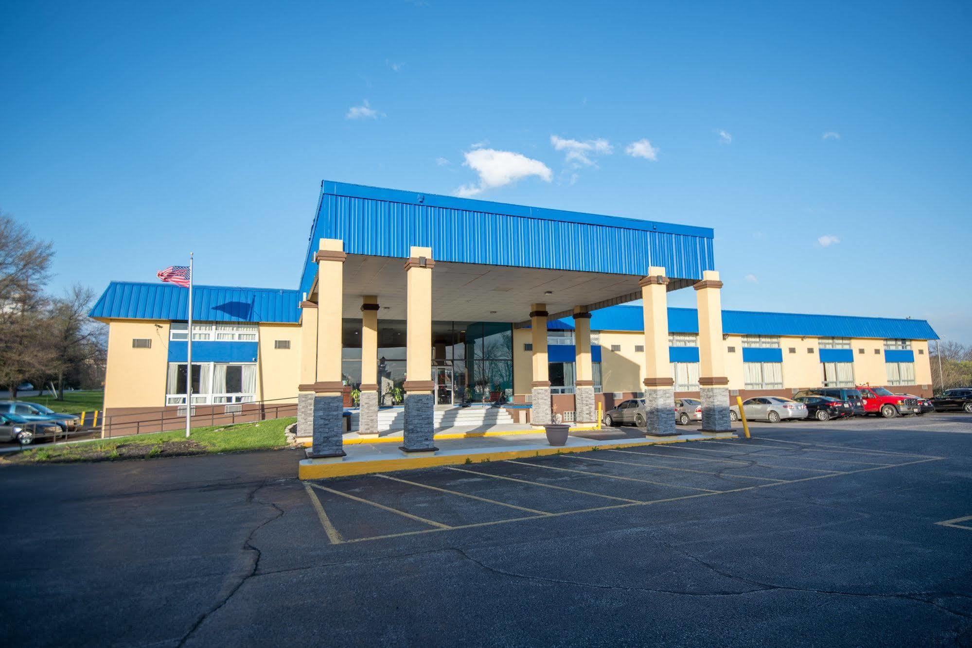 Days Inn By Wyndham Fort Wright Cincinnati Area Exterior photo