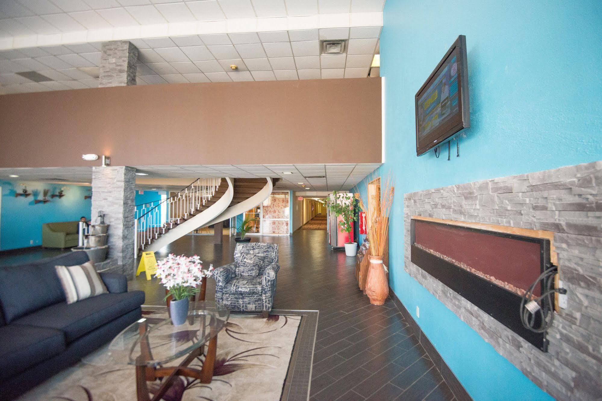 Days Inn By Wyndham Fort Wright Cincinnati Area Exterior photo