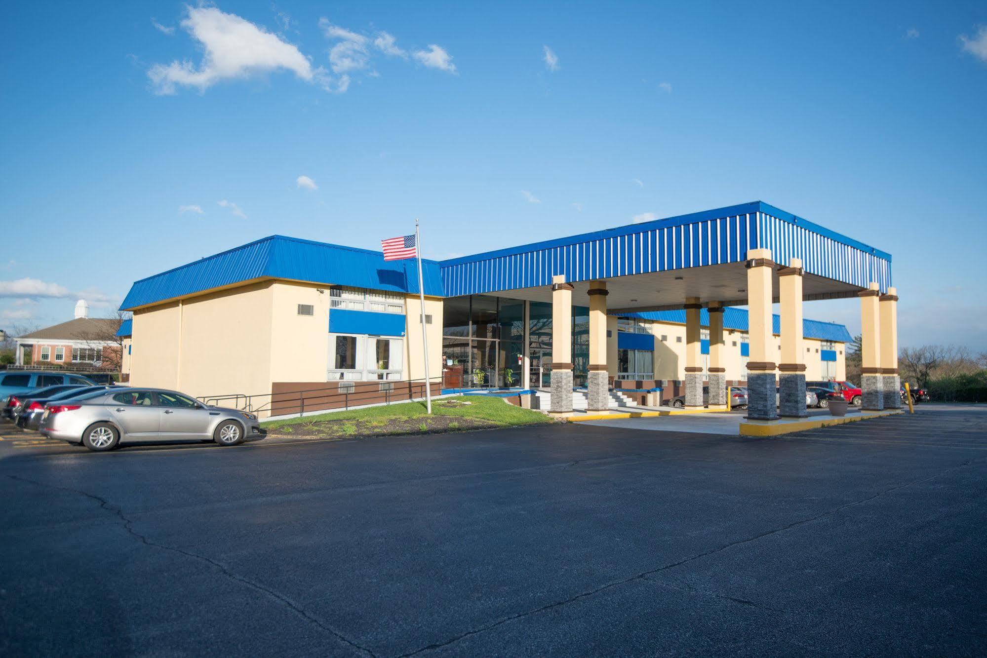Days Inn By Wyndham Fort Wright Cincinnati Area Exterior photo